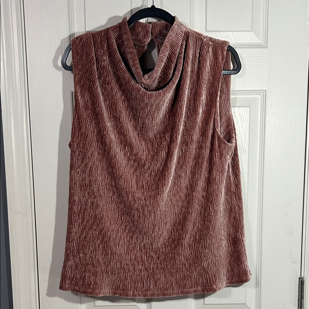 THML Pink Velvet Textured Sleeveless Cowl neck top. Women’s size small